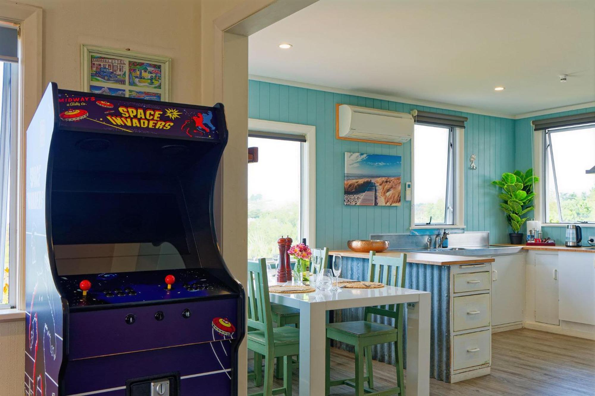 Five Palms Villa Kaikoura Exterior photo
